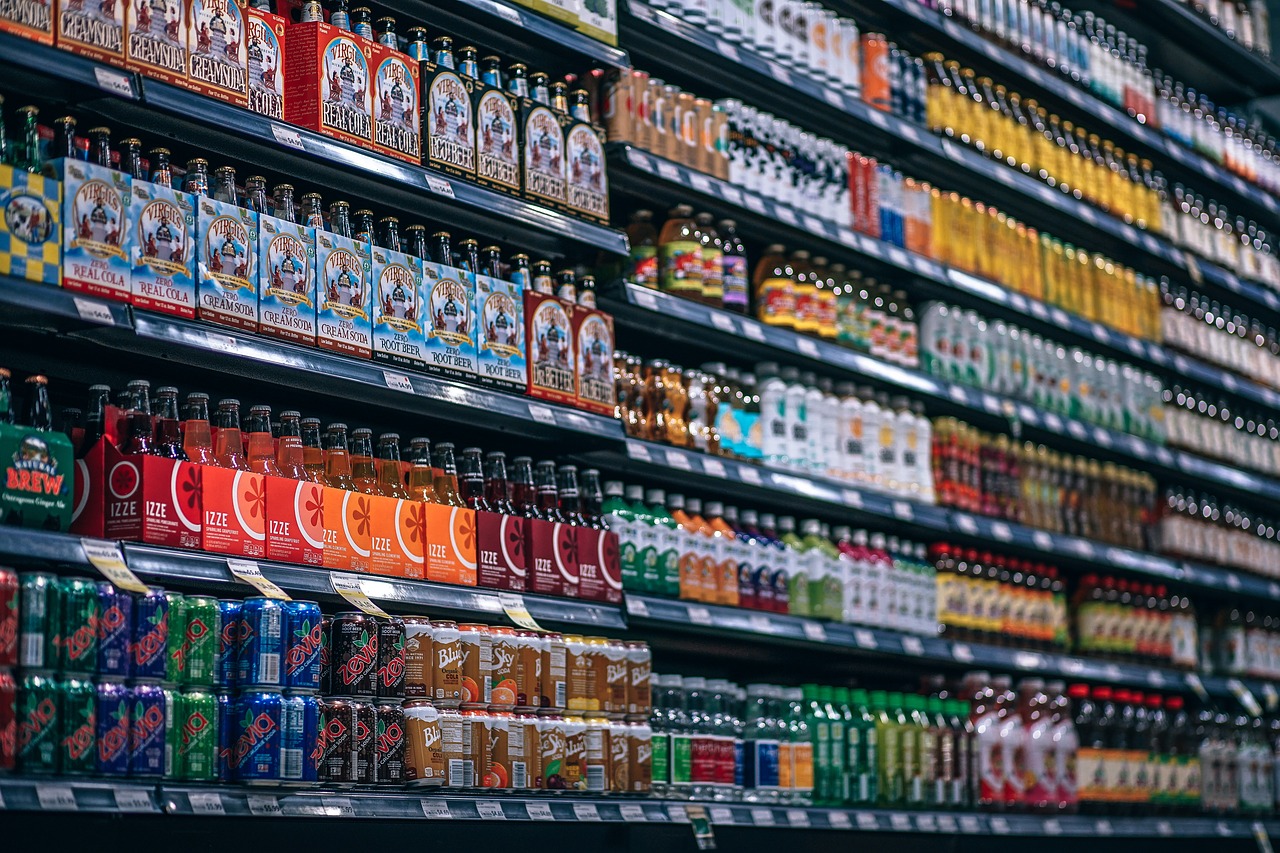 Após taxação, pesquisa mostra queda no consumo de bebidas adoçadas no México