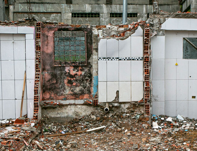 Expulsas de última favela do centro de São Paulo, famílias são direcionadas a microapartamentos sem espaço para cozinhar