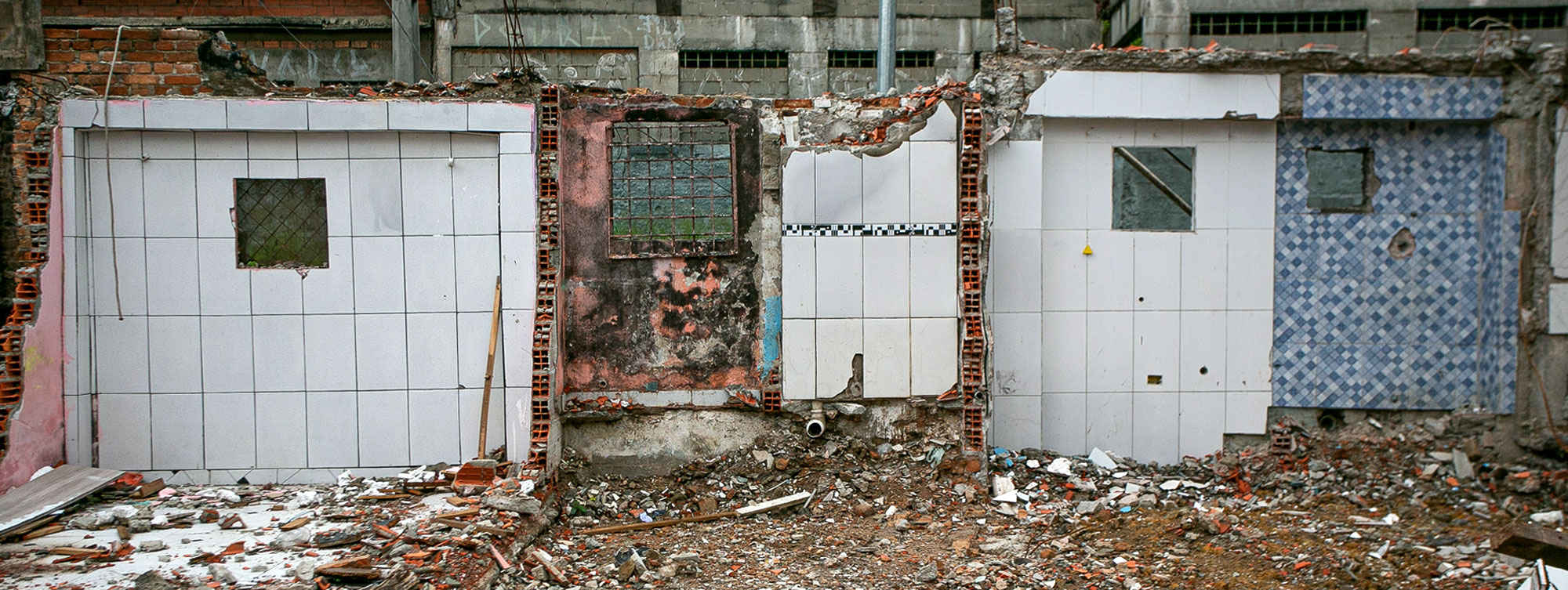 Expulsas de última favela do centro de São Paulo, famílias são direcionadas a microapartamentos sem espaço para cozinhar